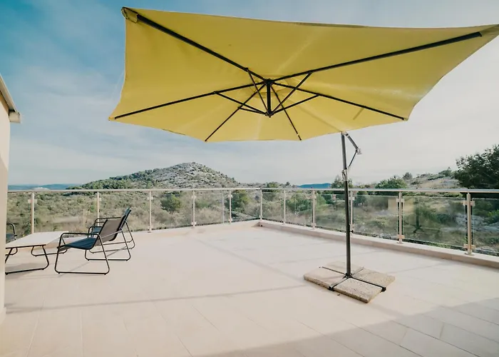 Lavender Residence Villa Drage With Pool And Wellness