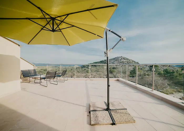 Lavender Residence Villa Drage With Pool And Wellness